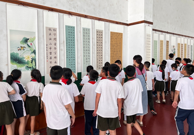 福建泉州开发区实验学校创新实践育“阳光少年”