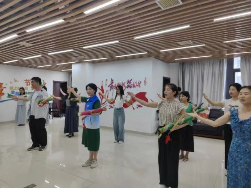 江西上饶：“四个100”文化导师下乡计划赋能乡村全面振兴